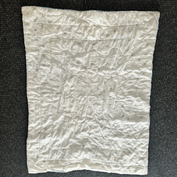 Thick floral and plaid baby blanket - Picture 4 of 4